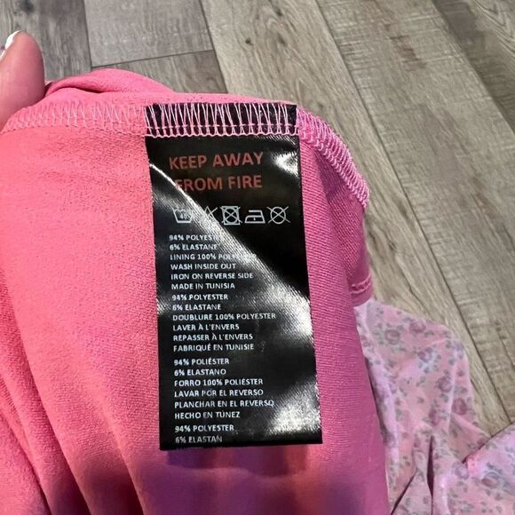 Urban Outfitters Elodie Mesh
Mini Dress size M - Picture 6 of 9